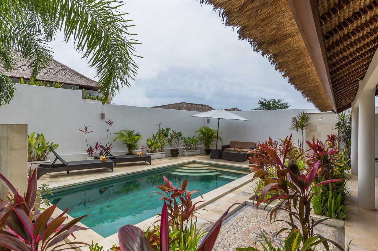 Villa Leelavadee Uluwatu Buitenkant foto