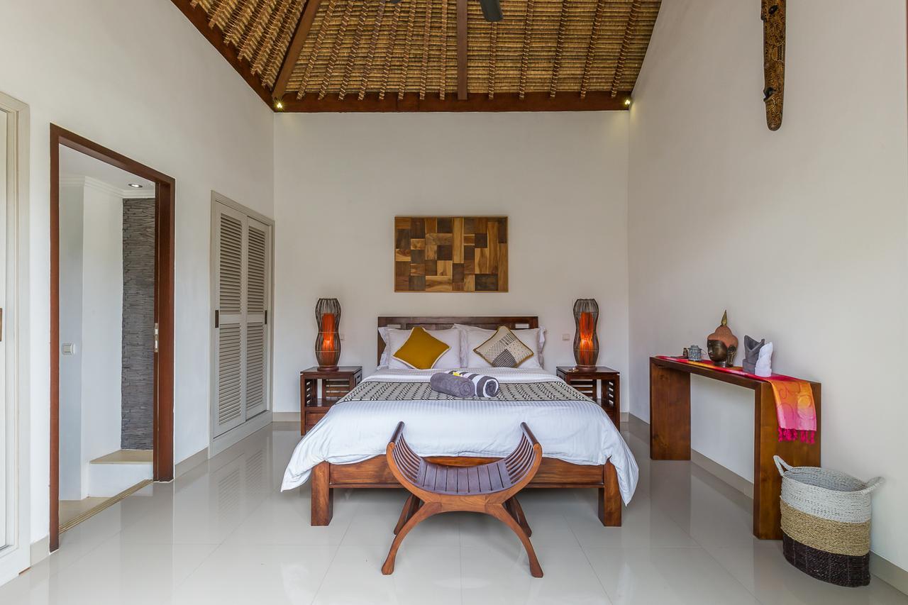 Villa Leelavadee Uluwatu Buitenkant foto