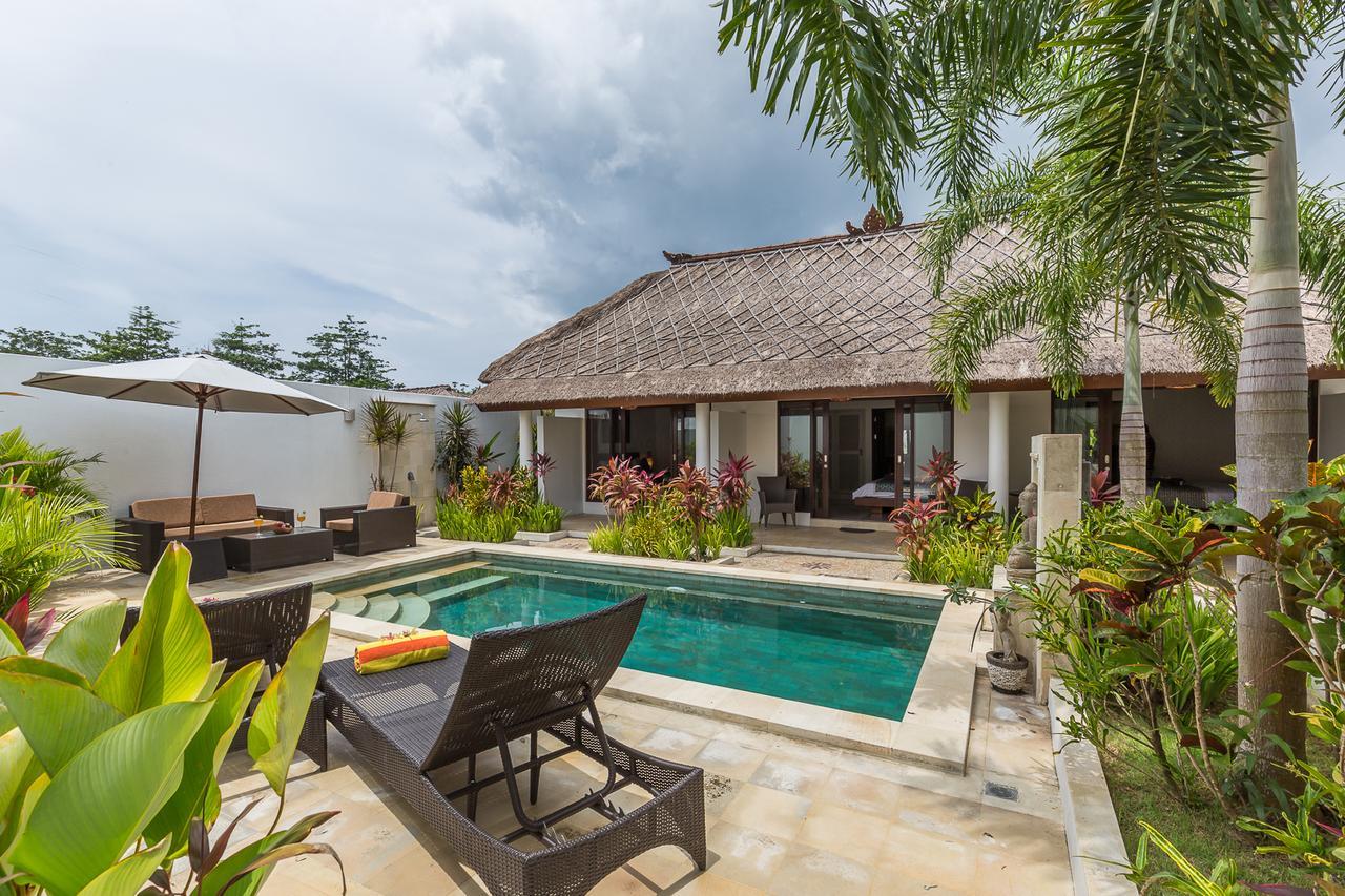 Villa Leelavadee Uluwatu Buitenkant foto