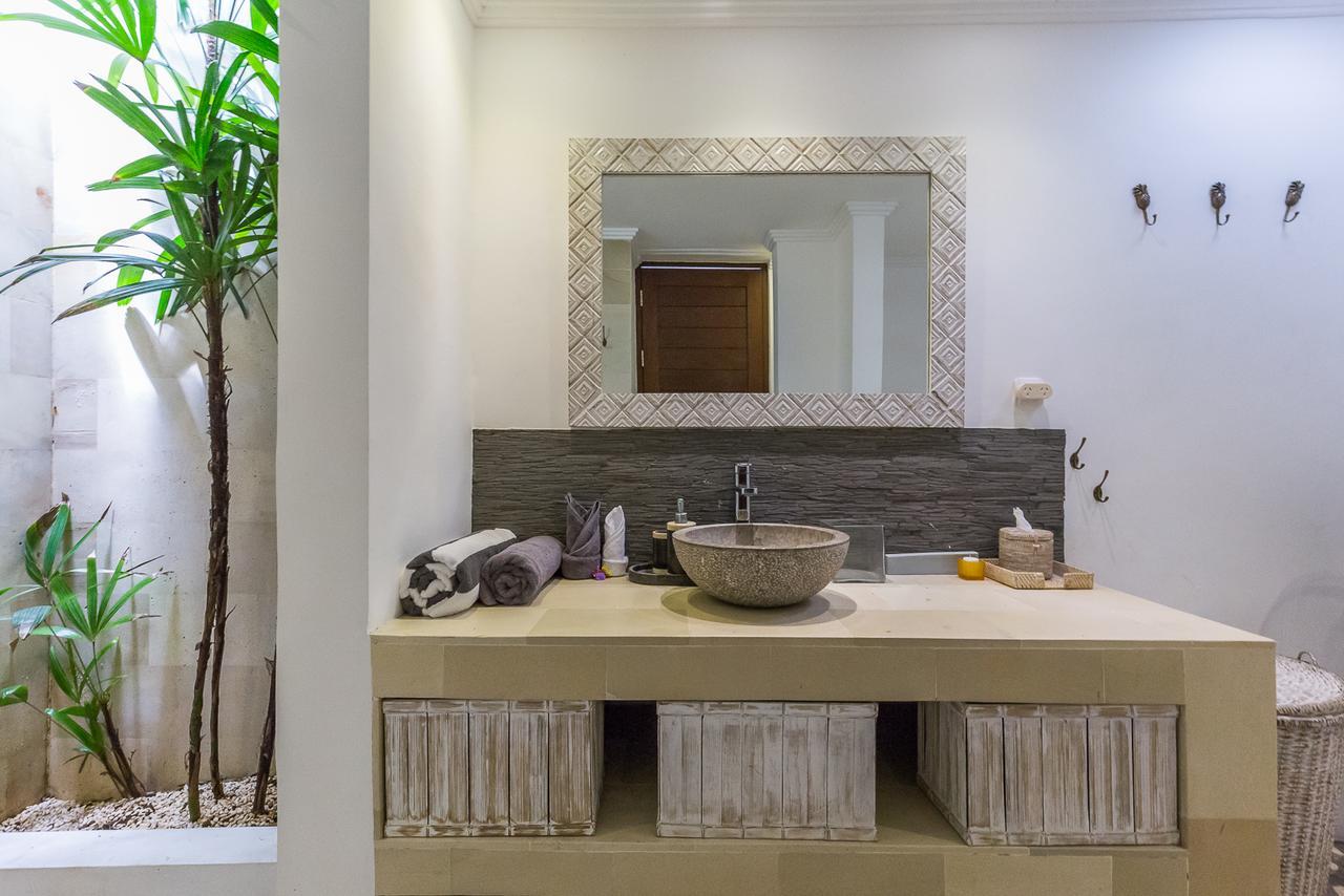 Villa Leelavadee Uluwatu Buitenkant foto